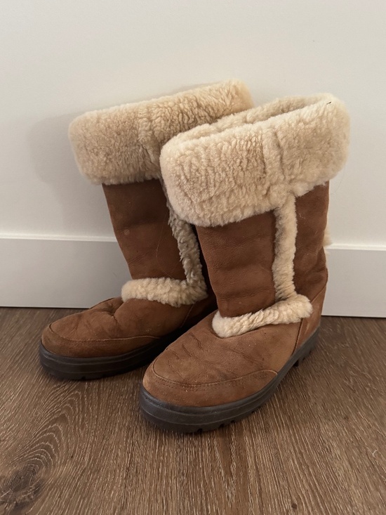 Ugg Women's Sunburst Tall Boot - Picture 3 of 4